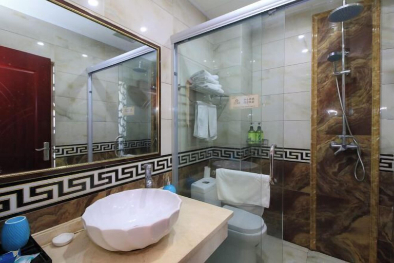 Bathroom, Shangwei Hotel, Jinhua