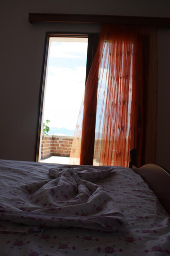 Others 2, Guesthouse Benardo, Sarandës