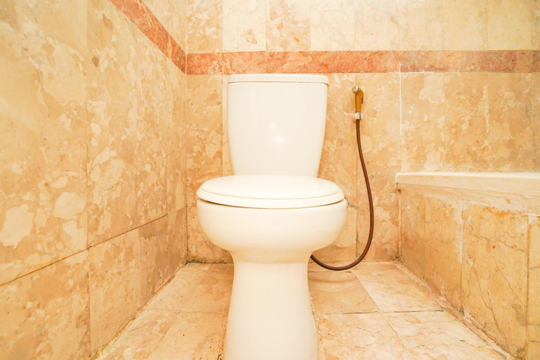 Bathroom 7