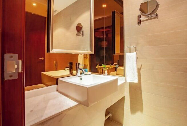 Bathroom 4, Yongji Haina International Hotel, Yuncheng