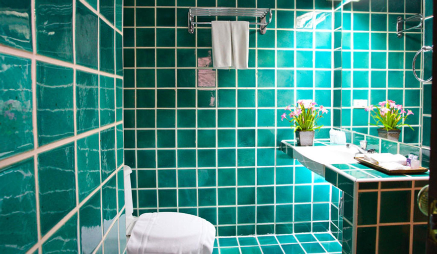 Bathroom 20