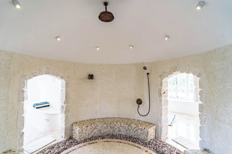 Bathroom 5
