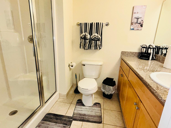 Stylish and convenient downtown apartment, Richmond