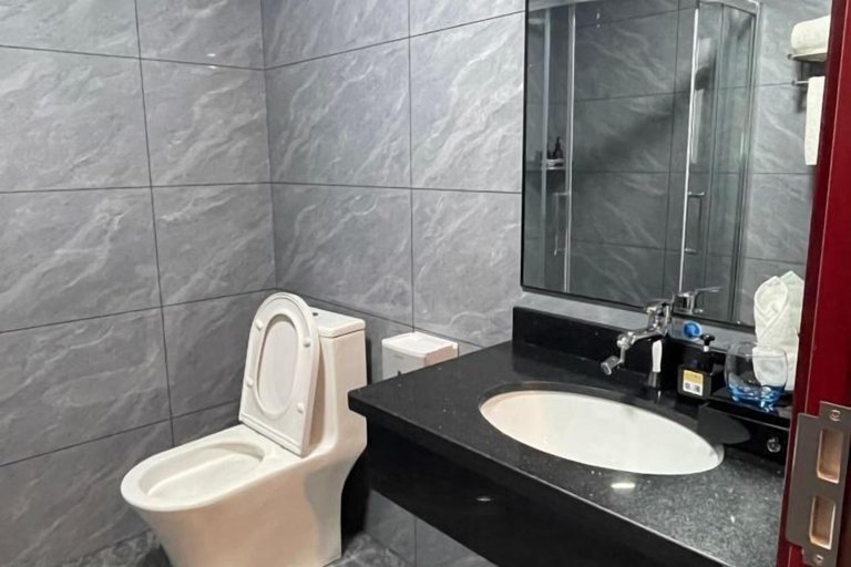 Bathroom 4, Liancheng zhilong Hotel, Longyan