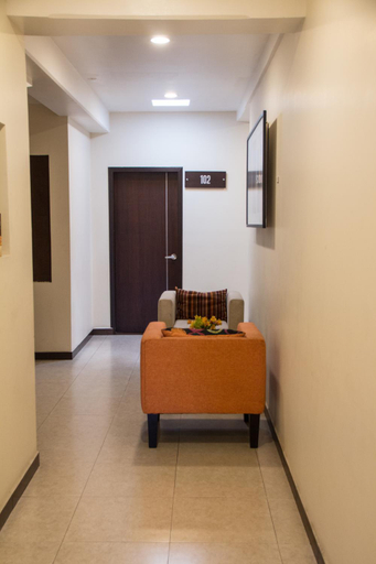 Others 5, Hotel Mayis, Del Centro