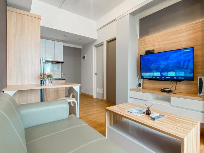 Others 2, Spacious and Restful 1BR at Vasanta Innopark Apartment By Travelio, Cikarang