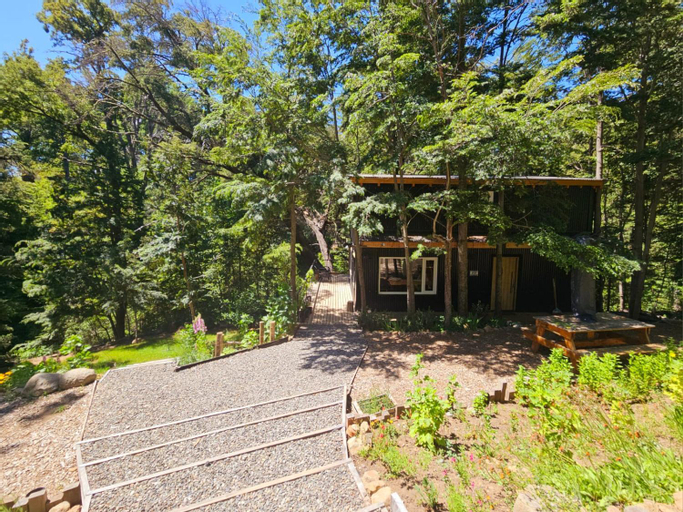 Las Amapolas Cabana, Lacar