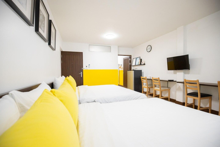 Others 3, Ratchada Apartments, Din Dang