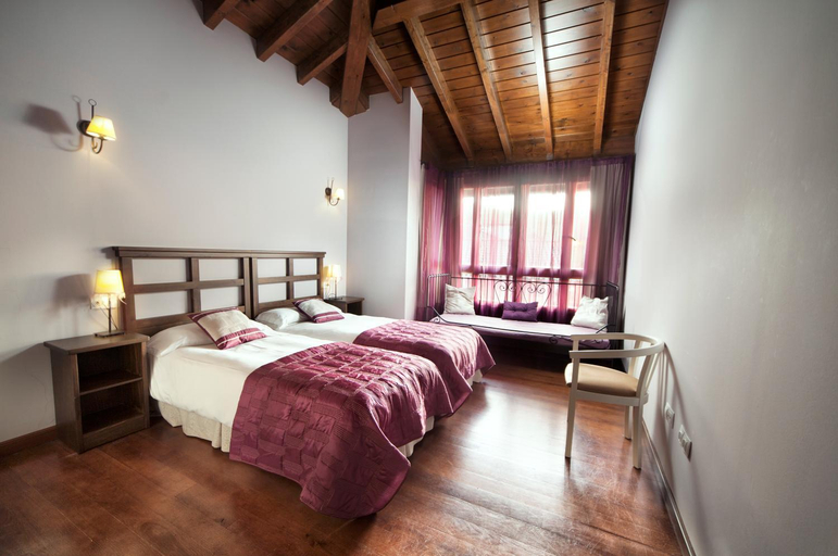 Bedroom 2, Apartamentos La Calvera, Asturias