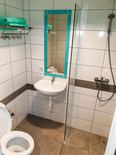Bathroom 6