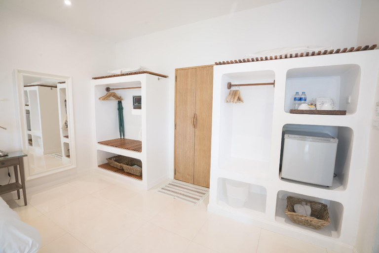 Bathroom 7