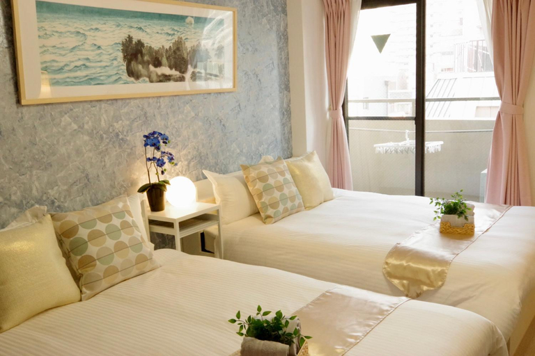 Bedroom 2, Nippombashi Art Hotel 503,6min to station,FreeWiFi, Osaka