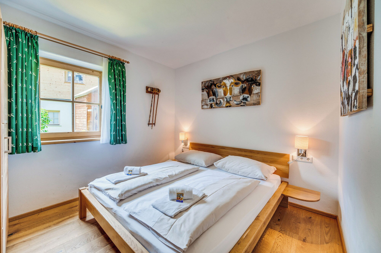 Bedroom 2, Chaletdorf am Sonnenhang, Zell am See