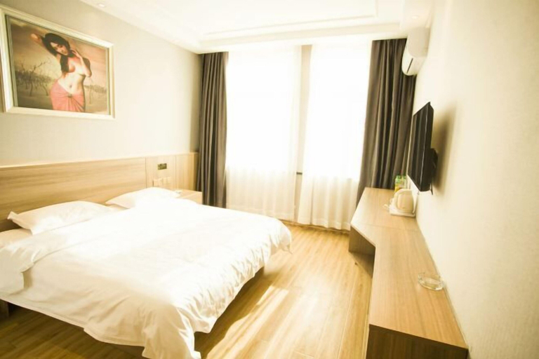 Bedroom 3, Rising Sun Hotel (Harbin Acheng Impression City), Harbin