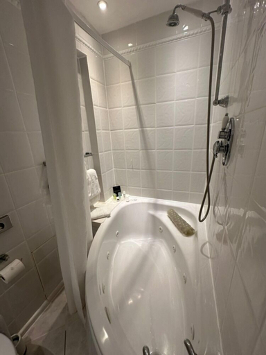 Bathroom 5