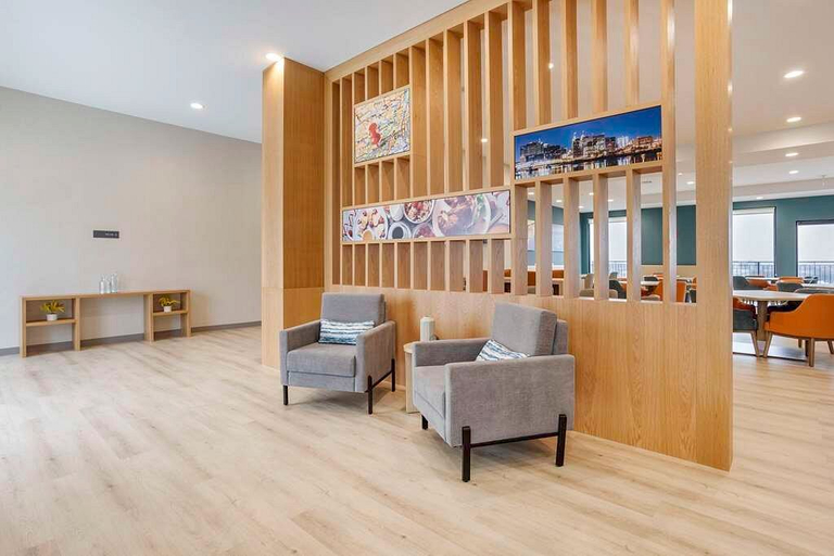 Public Area 2, Four Points by Sheraton Newark Airport, Newark