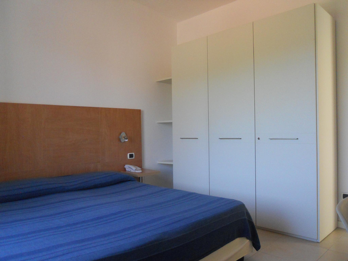 Bedroom 15