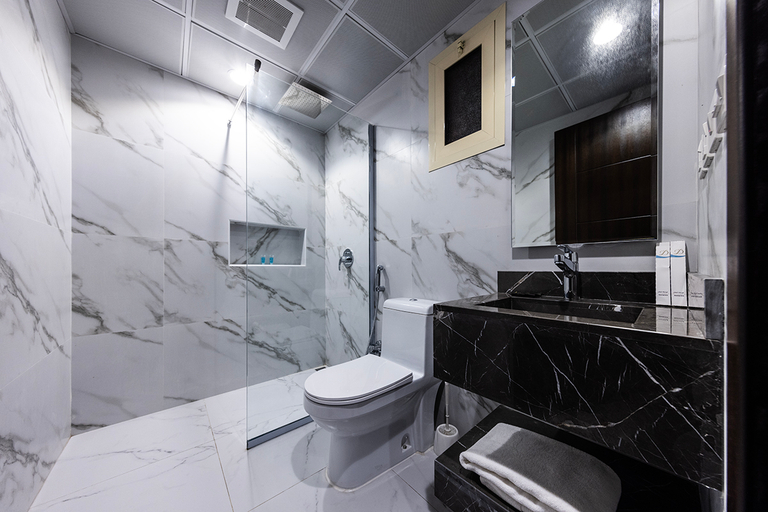 Bathroom, Towlan Grnada, Riyadh