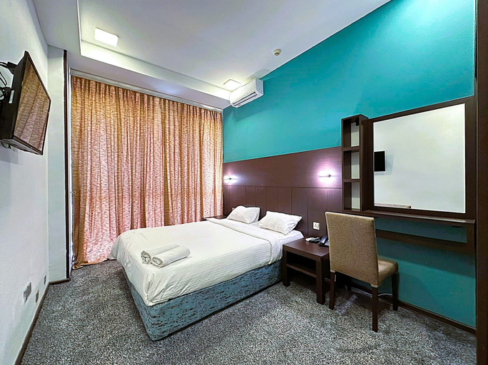 Bedroom 2, Crossway Hotel, Baku
