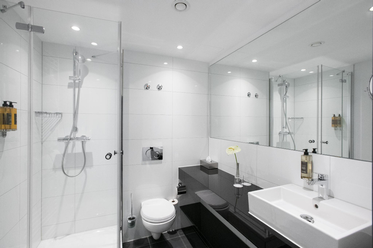 Bathroom 4