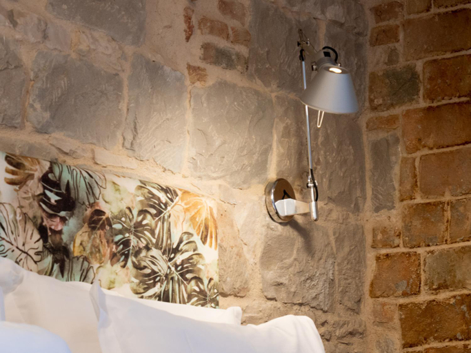 Bathroom 3, Emarkoni, Split