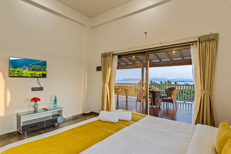 Bedroom 3, SaffronStays Mango Lakeview Villa, Nashik, Nashik
