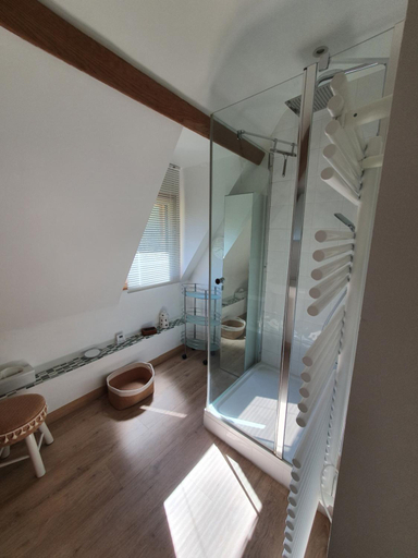 Bathroom, LE CLOS JOLY 14, Calvados