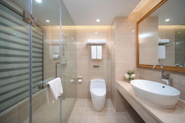 Bathroom 3, Vienna Hotel (Kunming Baiyun Road Metro Station Jiang'an), Kunming
