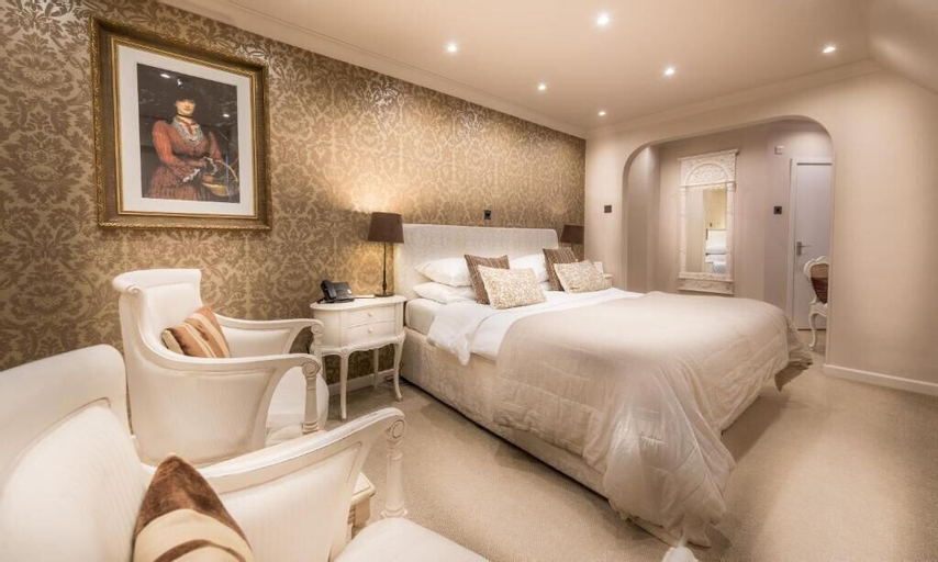 Bedroom 8