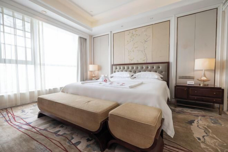Bedroom 2, Fairyland International Hotel, Xiantao