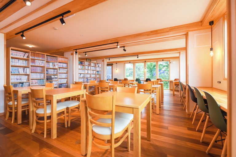 Food & Drinks 5, Hotel Culture Village, Tomari
