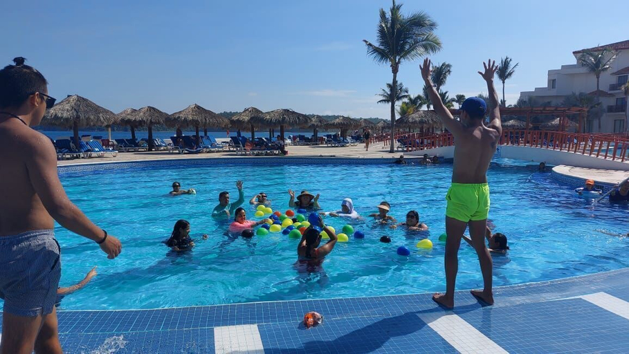 Sport & Beauty 5, Los Angeles Locos - All Inclusive, La Huerta
