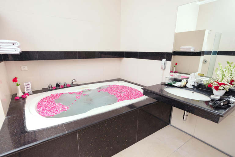 Bathroom 8