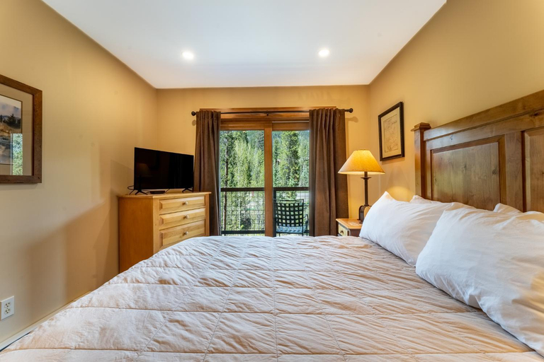 Bedroom 3, Springs by Summit County Mountain Retreats, Summit