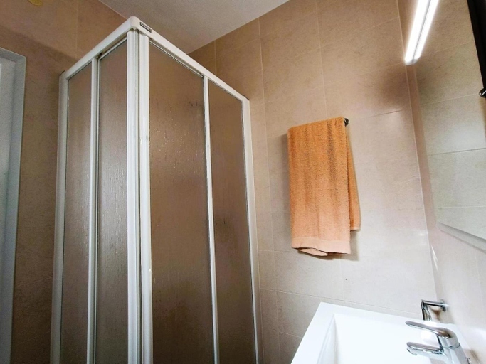 Bathroom 2, Villa Service - Igualada, Tarragona