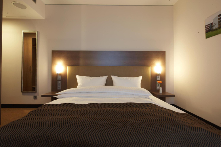 Bedroom 10