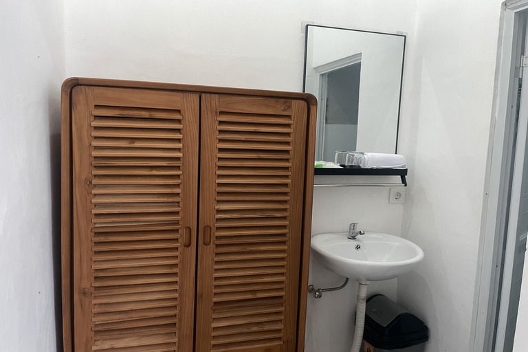 Bathroom 4