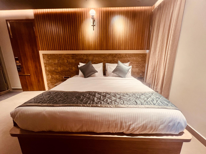 Bedroom, SS COCO NEST A LUXURY SERVICE APARTMENT, Chikmagalur