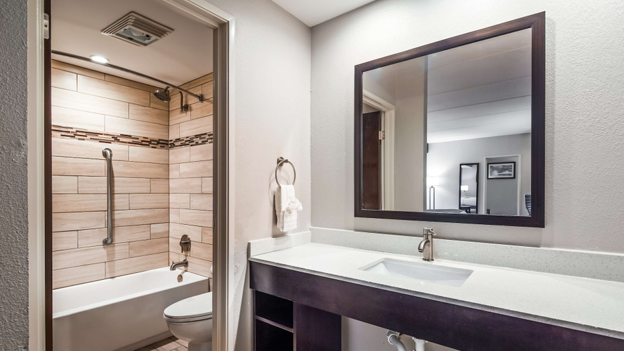 Bathroom 4, Best Western Sevierville/Kodak Inn, Sevier