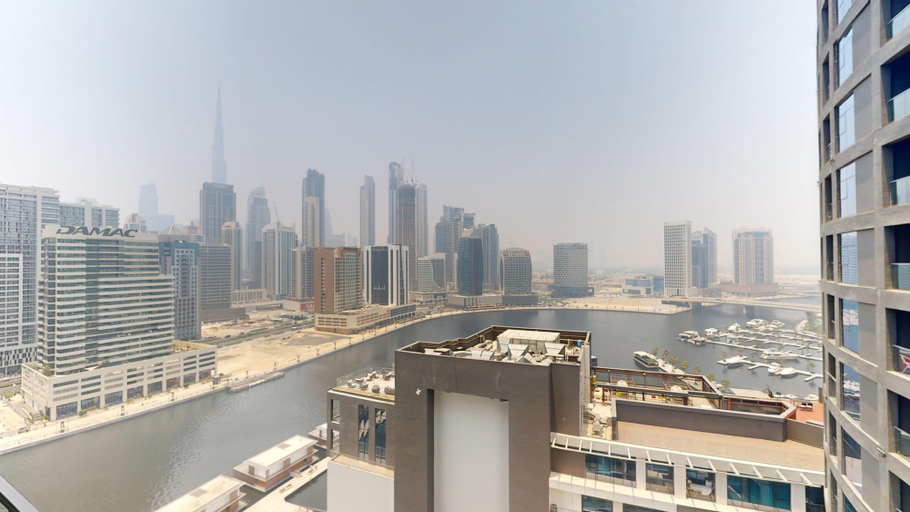 Room 4, Business Bay - Binghatti Canal 1403, Dubai