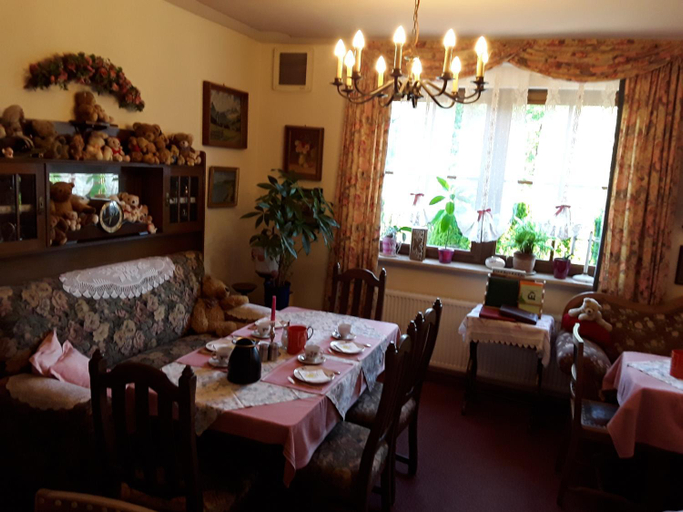 Others 4, Gastehaus "Gisela" im furstlichen Fischhaus, Ansbach