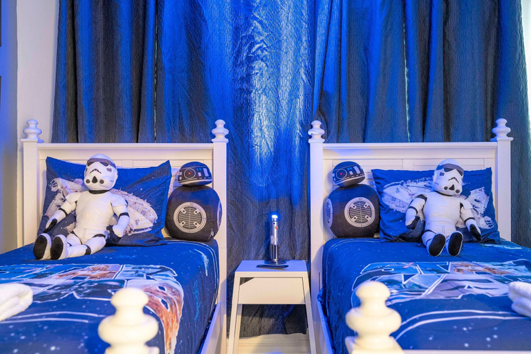 Room 2, 4 Bedrooms Close to Disney, Osceola