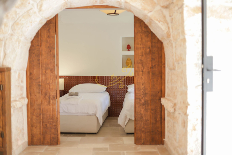 Room 3, TD Trulli Amabilia Design Luxury Trulli w Pool, Brindisi