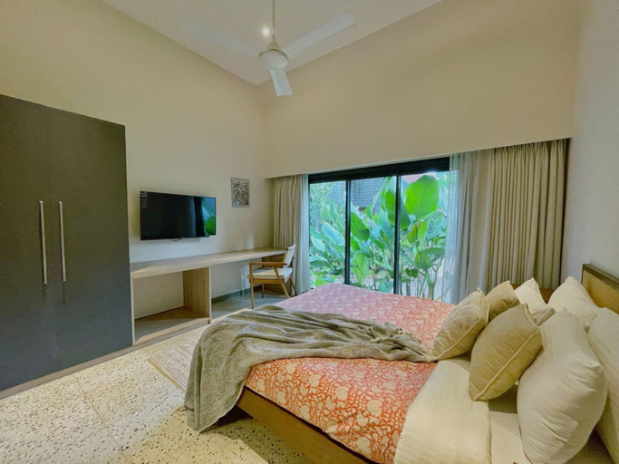 Room 3, Villa Ezra - 10 Mins From Thalassa Vagator Beach, North Goa
