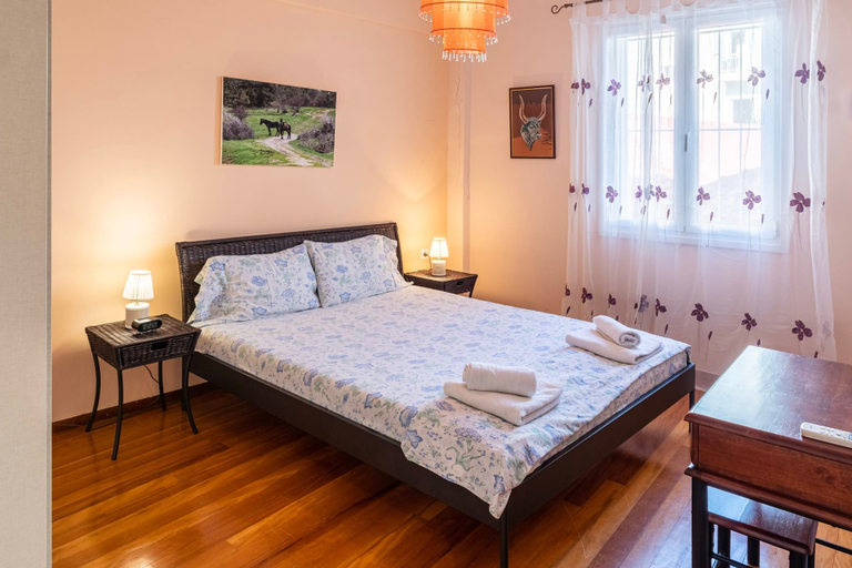 Room 4, Erika s Oasis - Stylish Gem Inthe Heart of History, Peloponnese