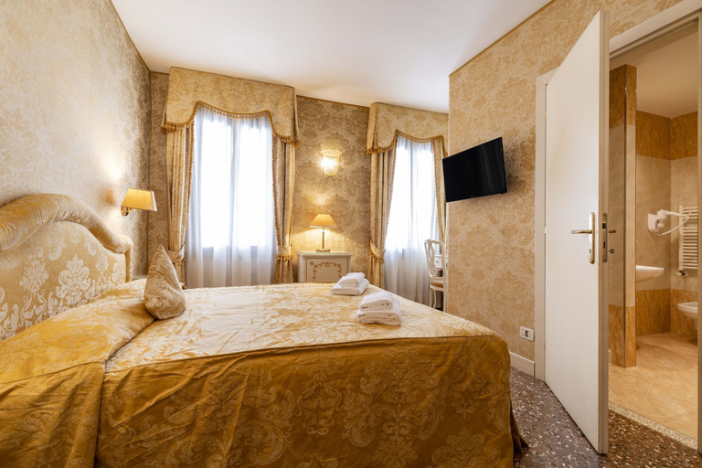 Room 2, Ca di Malta Room 4 by Wonderful Italy, Venezia