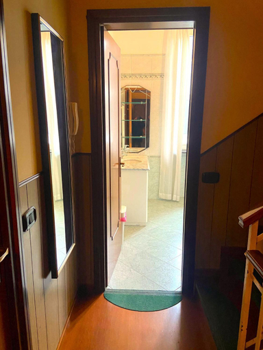 Others 4, Apartment in Villa Milano, Milano