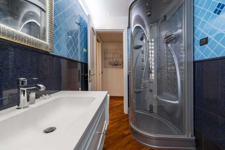Bathroom 5, Tolentini Terrace - Locz, Venezia