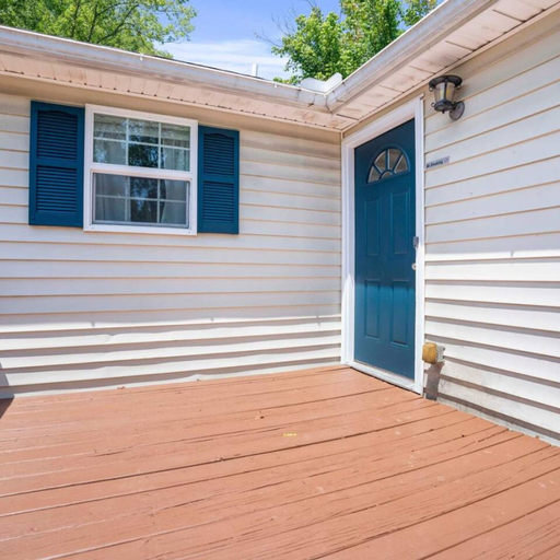Room 4, Cozy Oasis of Downtown Clarksville, Montgomery