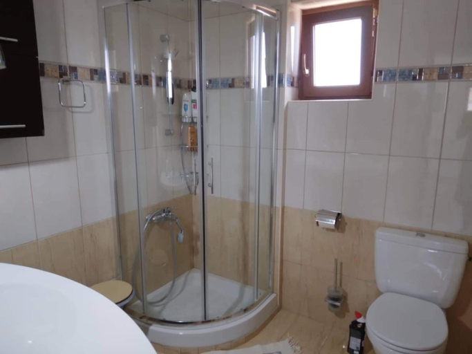 Bathroom 2, VILLA PETRINO, Crete